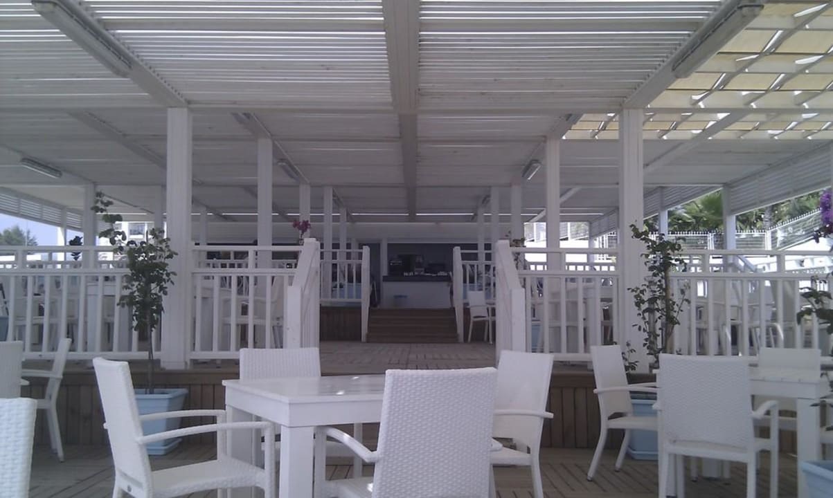 Strandbar Can Garden Resort
