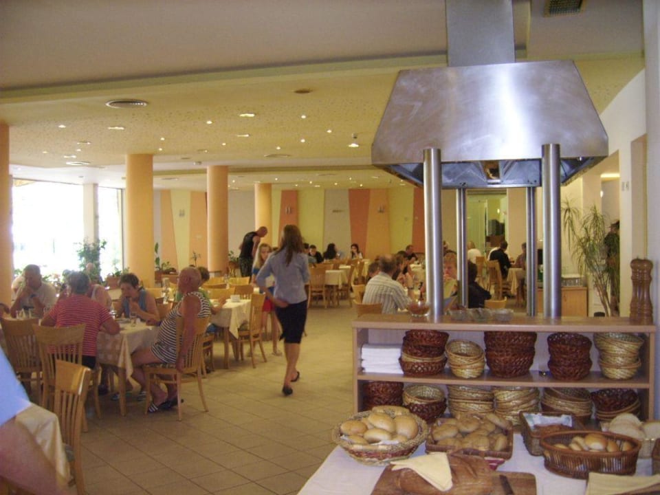 Restaurant -2- HVD Club Bor