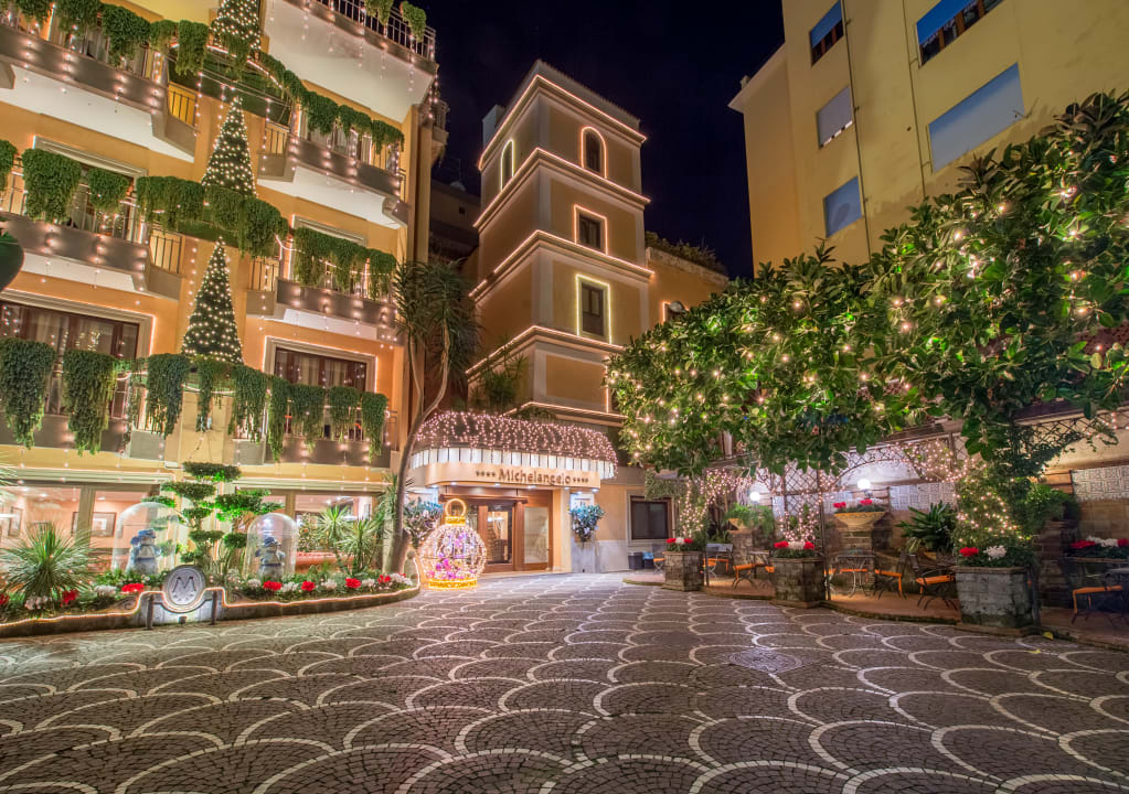 Außenansicht Hotel Michelangelo