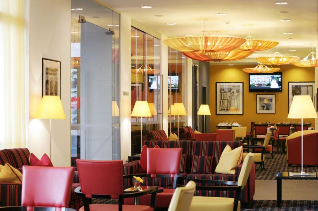 Bar Vienna House Easy Airport Bucharest