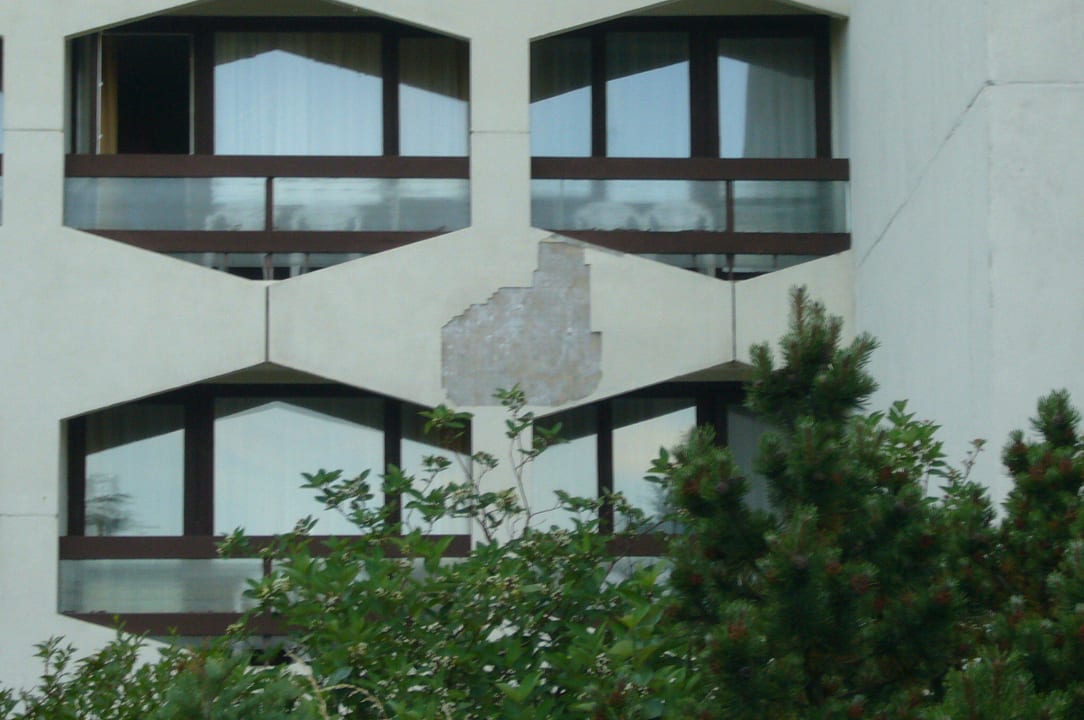 Putz bröckelt schon wieder AHORN Berghotel Friedrichroda