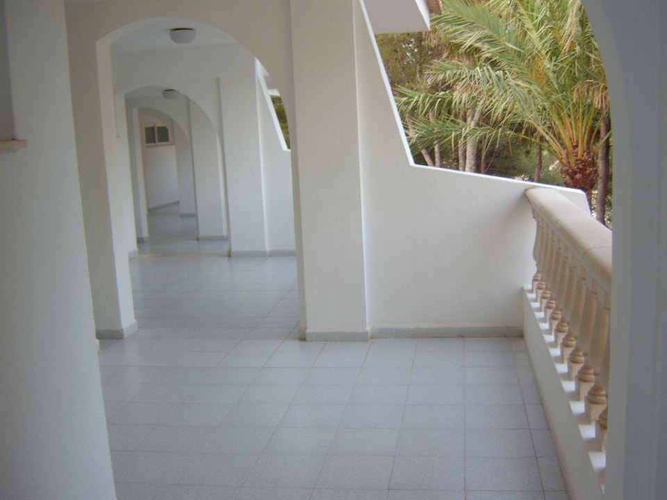 Gang zum Appartment Iberostar Waves Pinos Park