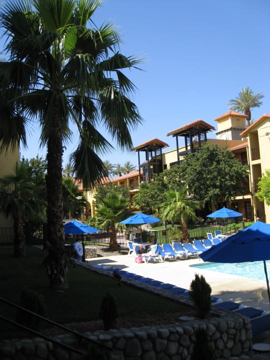 Widok z pokoju na parterze Hotel Embassy Suites Palm Desert