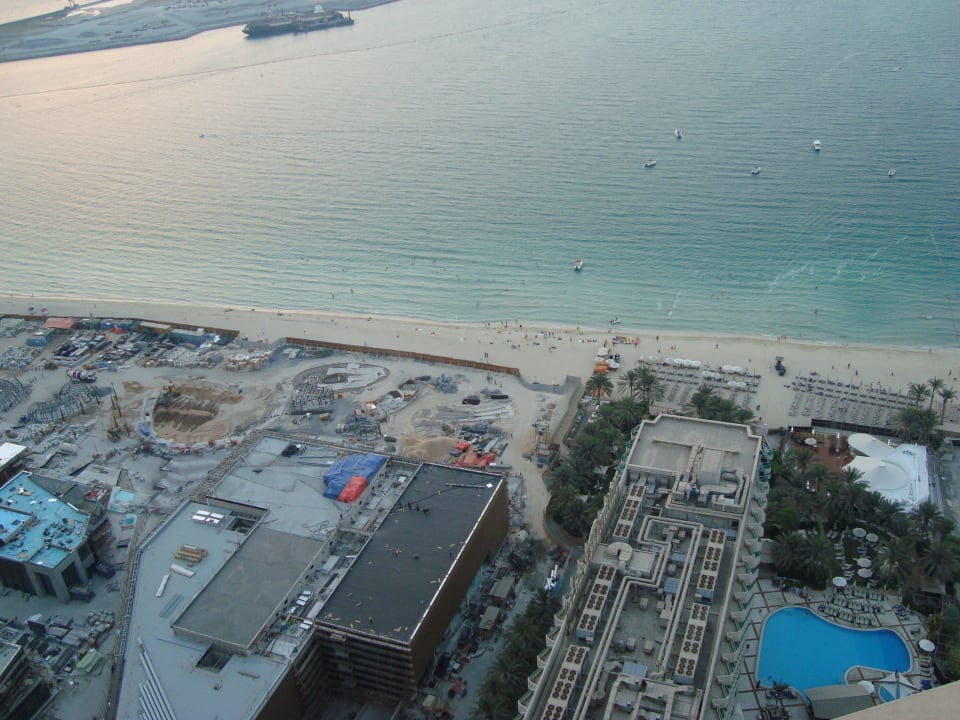 Links vom Hotel Baustelle Hilton Dubai Jumeirah