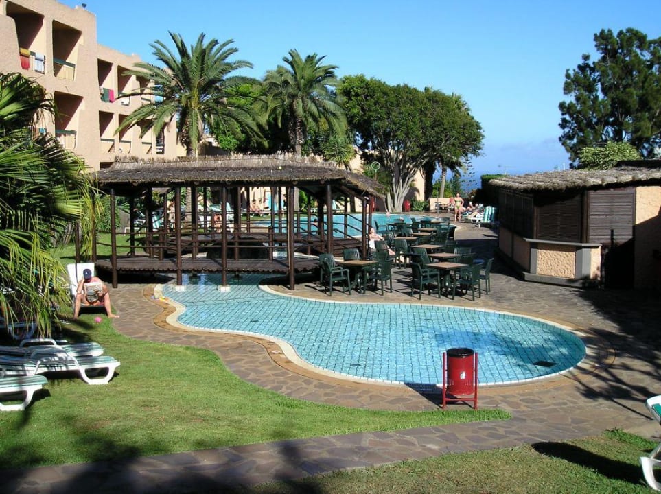 Außenpool Hotel Dom Pedro Garajau