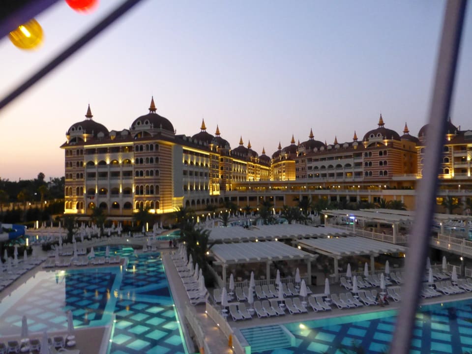 Royal Alhambra Palace - linke Seite Royal Alhambra Palace