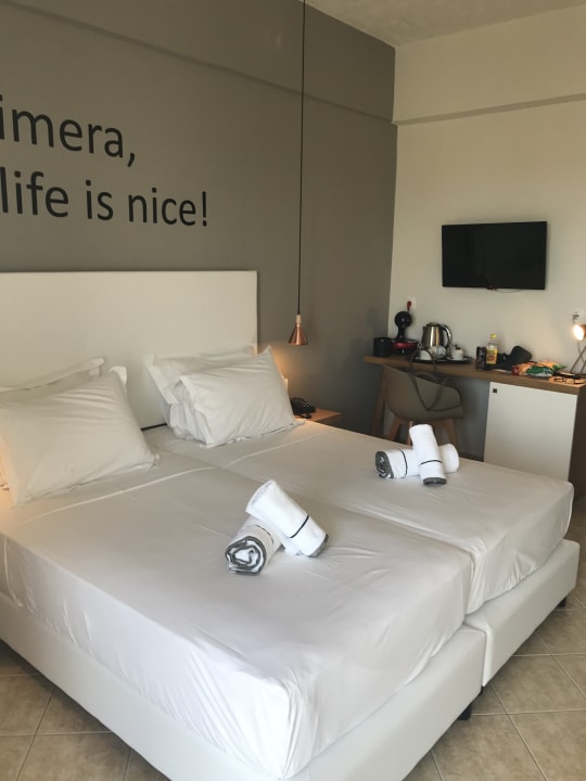 Zimmer Vasia Royal Hotel