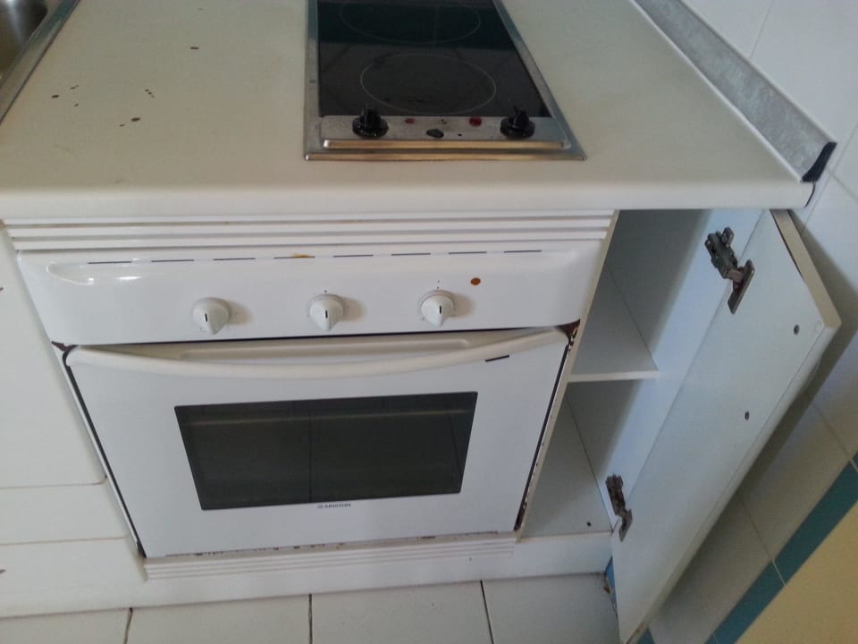 Alles verrostet und runter gekommen Luna Miramar Club