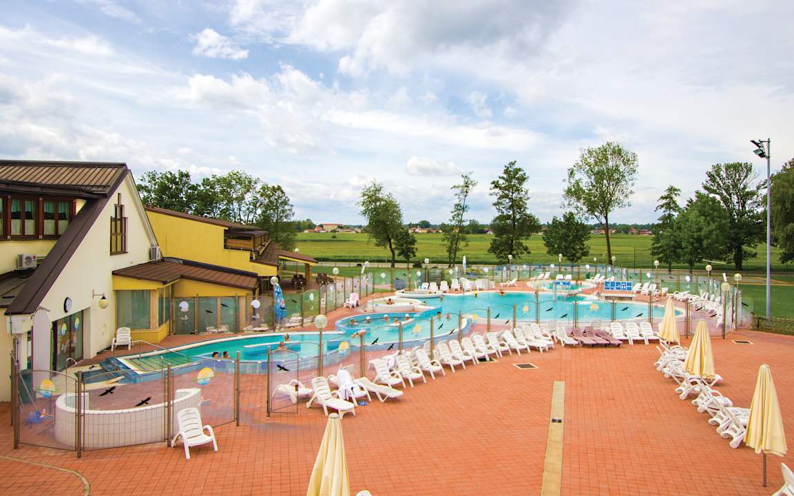 Pool Terme Banovci - Hotel Zeleni Gaj
