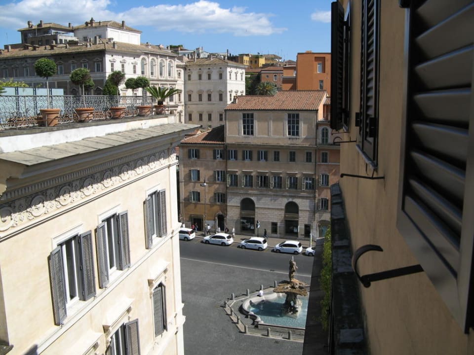 Ausblick nach rechts auf den Piazza Barberini Hotel Barocco