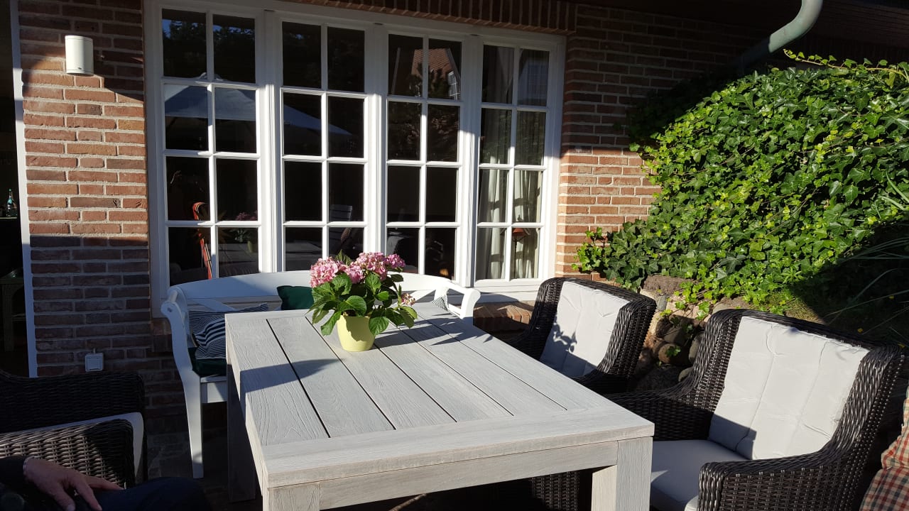 Gartenanlage Ferienwohnung Christa  Appartment 4. OG-rechts