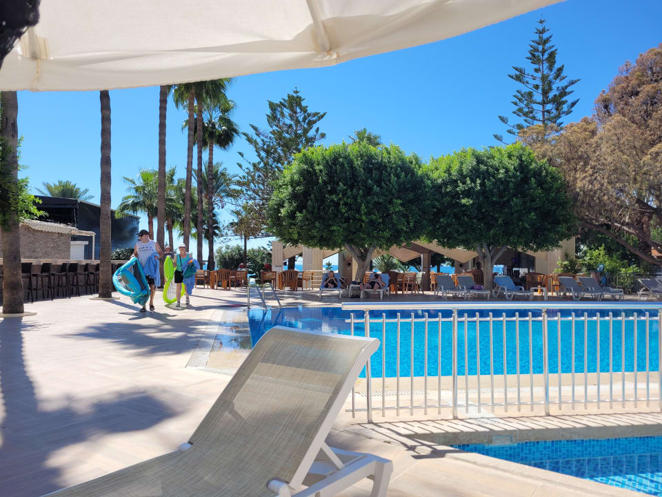 Pool Nerton Hotel - Erwachsenenhotel ab 16 Jahren