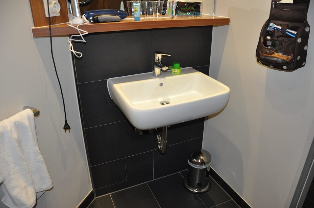 Waschbecken im Bad Best Western Hotel Trier City