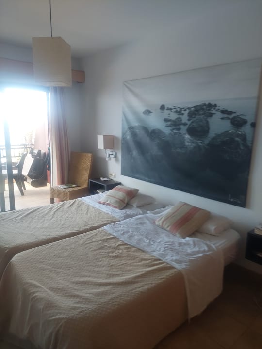 Zimmer Chijeré Faro del Inglés