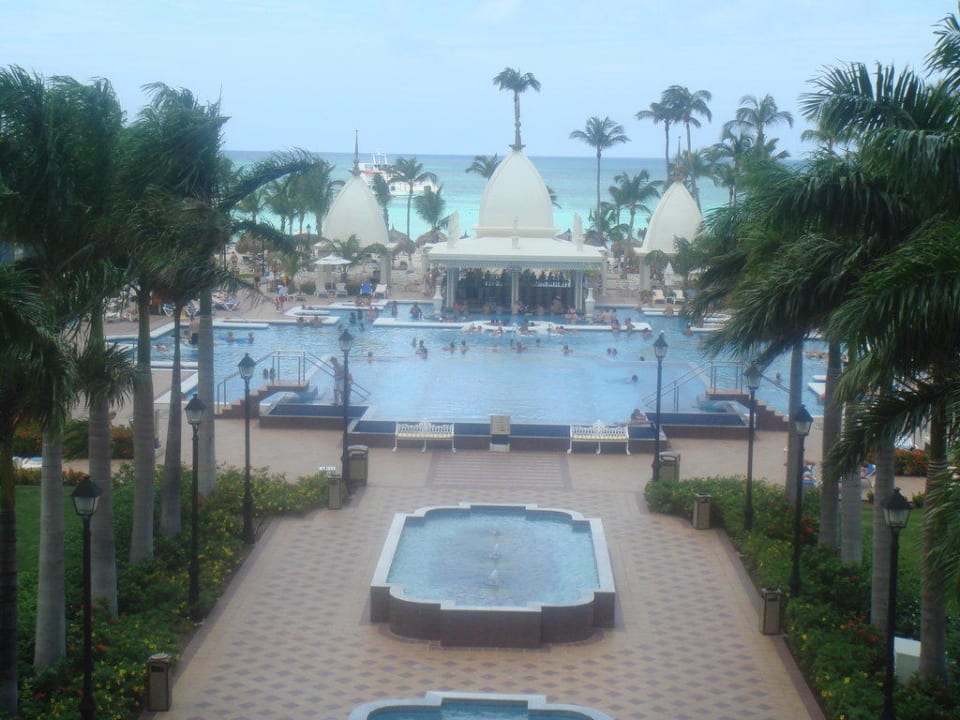 Poolanlage Hotel Riu Palace Aruba