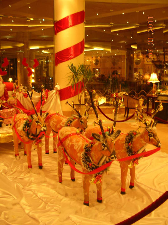 Рождественское украшение холла Siva Golden Bay Makadi