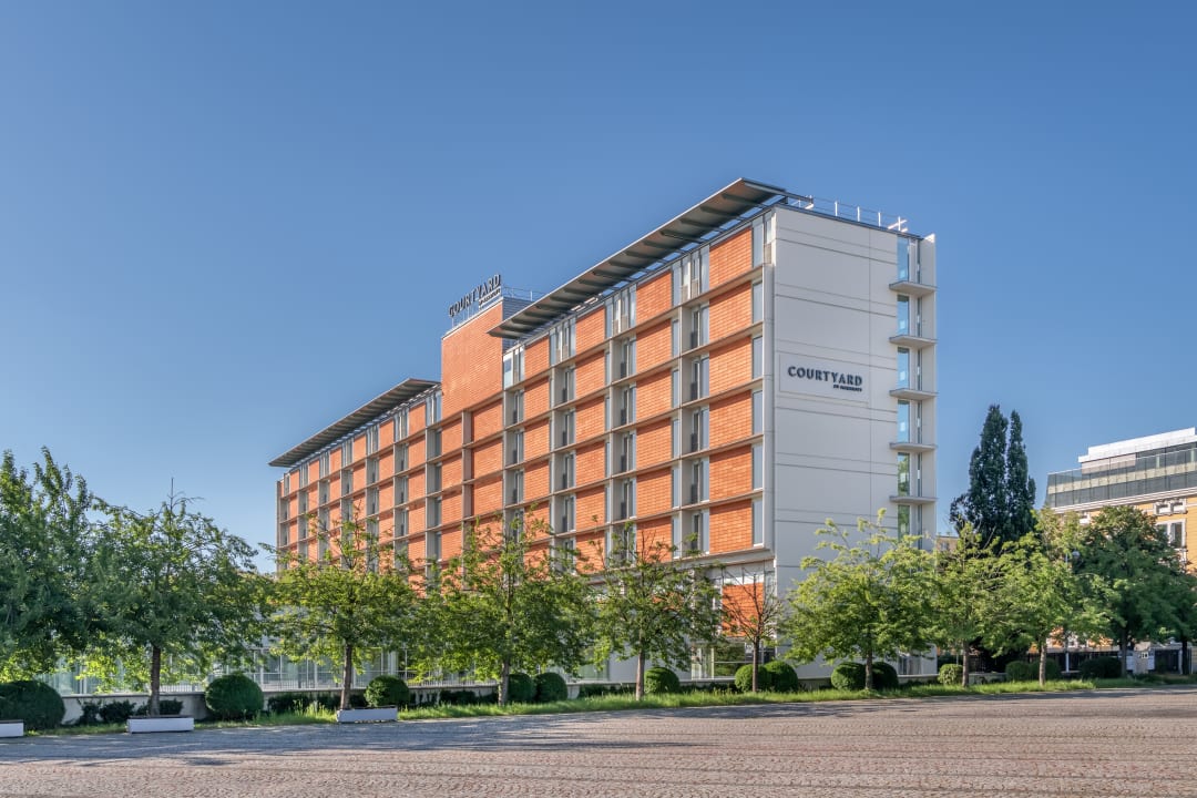 Außenansicht Hotel Courtyard by Marriott Linz