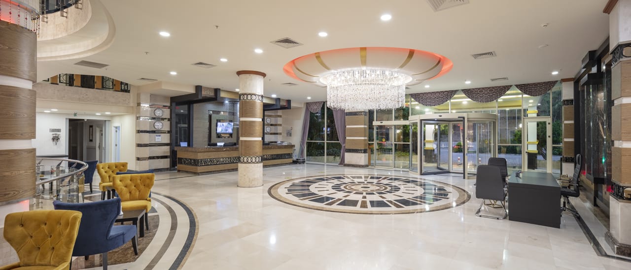Lobby Hotel Grand Ring