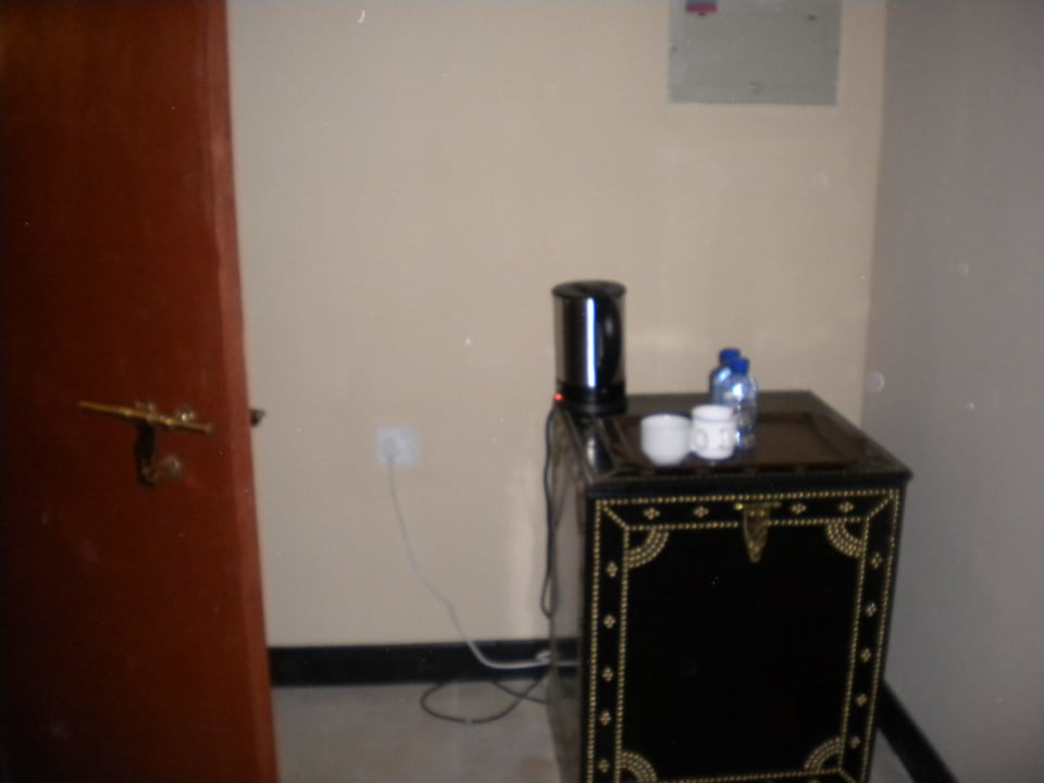 Kaffeekocher Tented Camp Arabian Oryx Camp