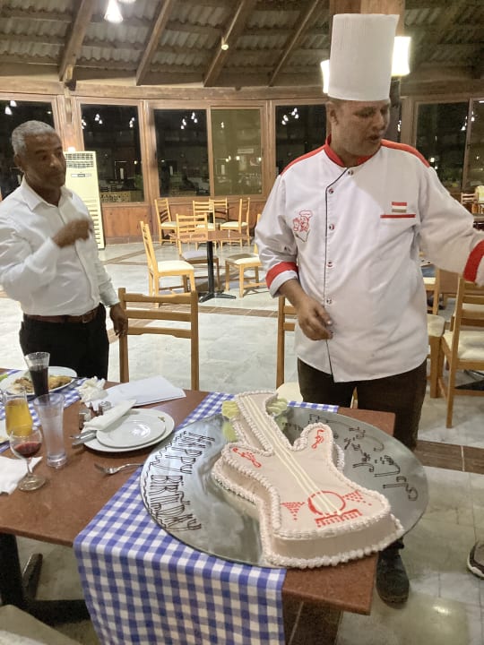 Gastro Laguna Beach Marsa Resort