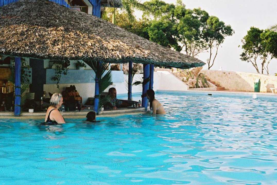 Poolbar Sol Rio De Luna y Mares