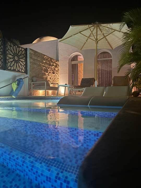 Pool Fort Arabesque Resort, Spa & Villas