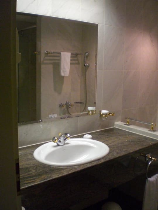 Bad EZ Hotel Palace Berlin