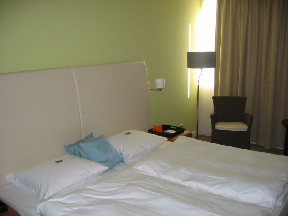 Zimmer Golden Tulip Düsseldorf Hotel Tulip Inn Düsseldorf Arena