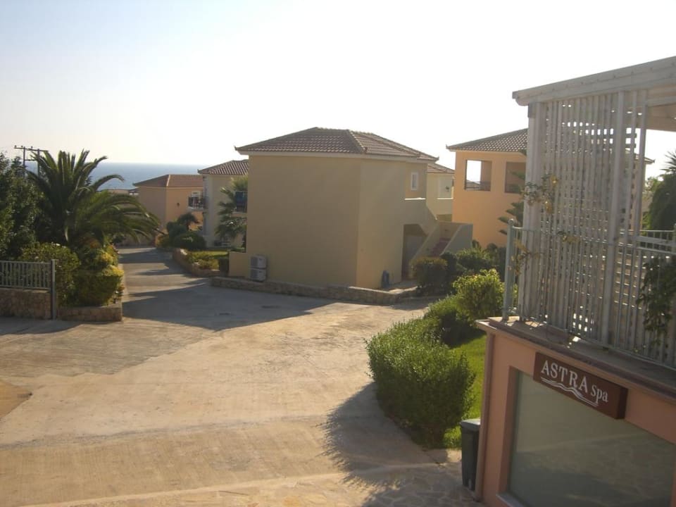 Hotelanlage - Bungalows Richtung Meer Hotel Astra Village