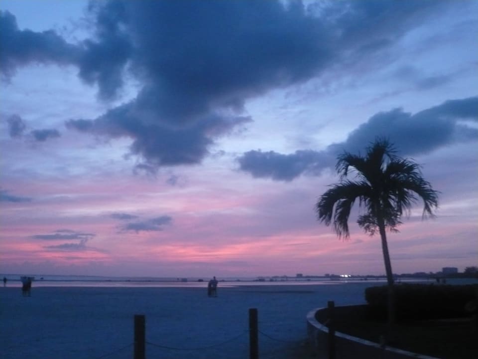 Sonnenuntergang Wyndham Garden Hotel Fort Myers Beach