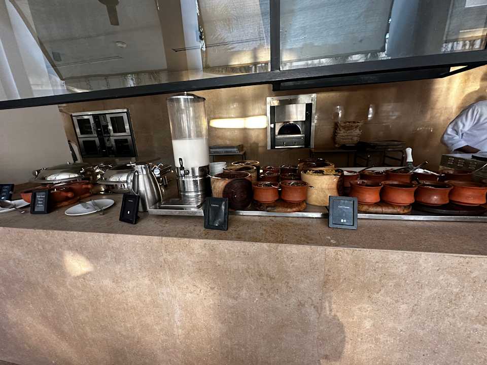 Gastro Serry Beach Resort