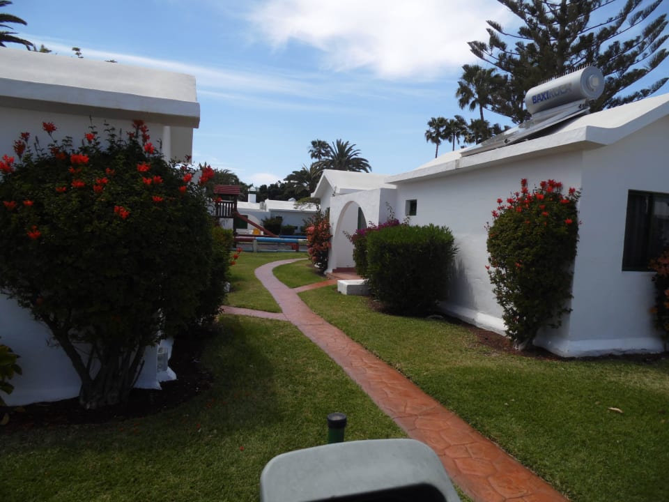 Weg zum Bungalow Canary Garden Club