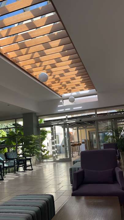 Lobby Barut B Suites