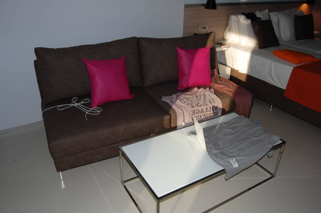 Couch Harmony Boutique Resort