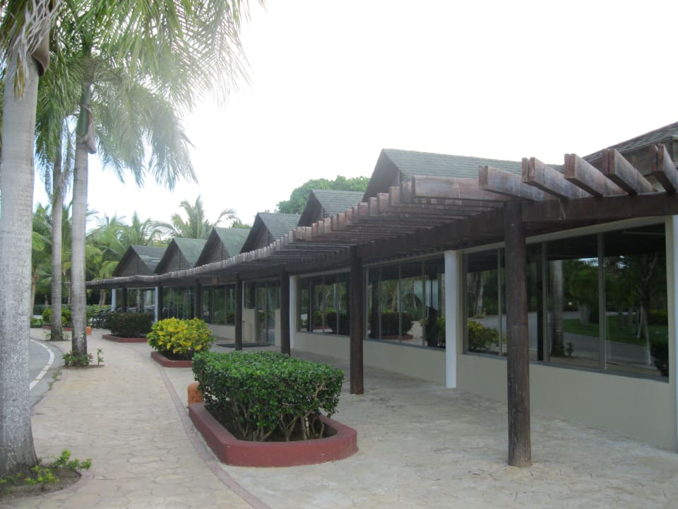 Aussenansicht vom Gym ( Fitnesstudio-raum) Grand Sirenis Punta Cana Resort & Aquagames