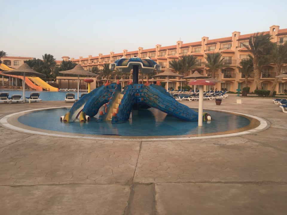 Pool Pyramisa Beach Resort Sahl Hasheesh