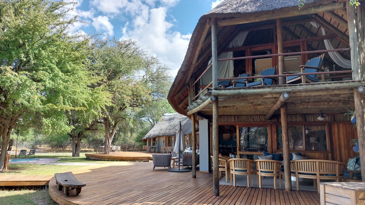 Lobby Leroo La Tau Lodge