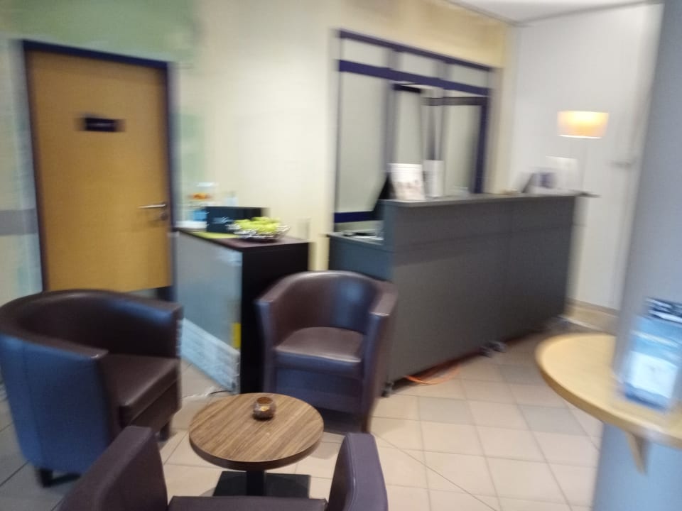 "Lobby" Holiday Inn Express Köln - Troisdorf (Troisdorf ...