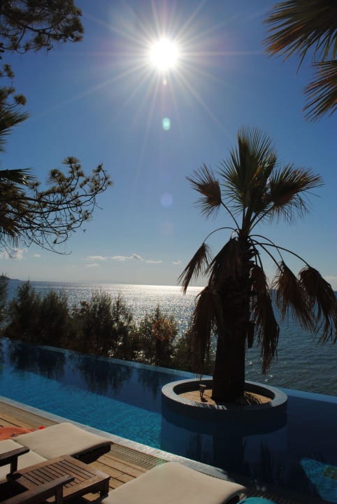 Basen dla junior suites Gloria Maris Hotel Suites and Villa