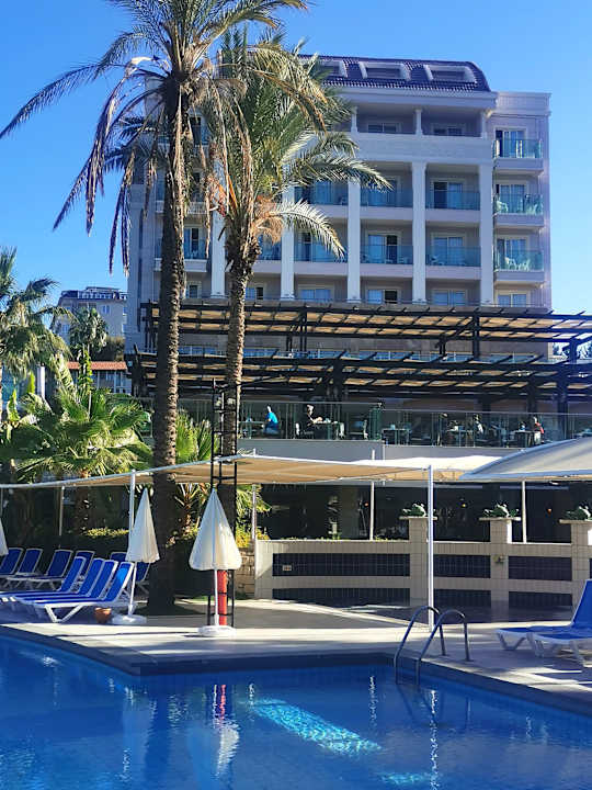 Pool Sealife Buket Resort & Beach