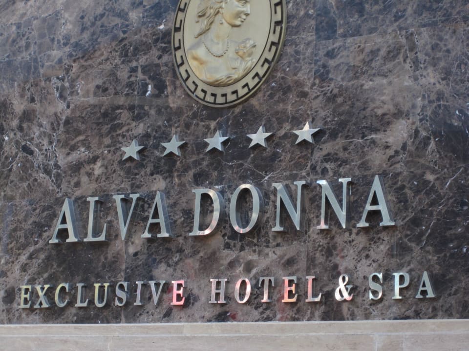 Eingang Dobedan Exclusive Hotel And Spa