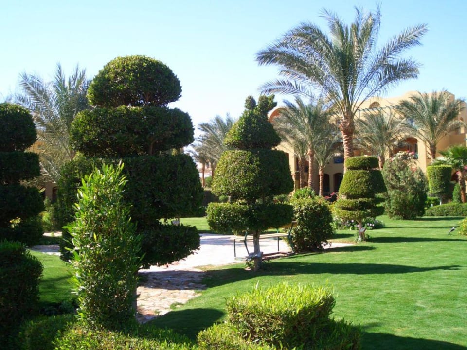 Weg zum Strand Hotel JAZ Makadi Star & Spa