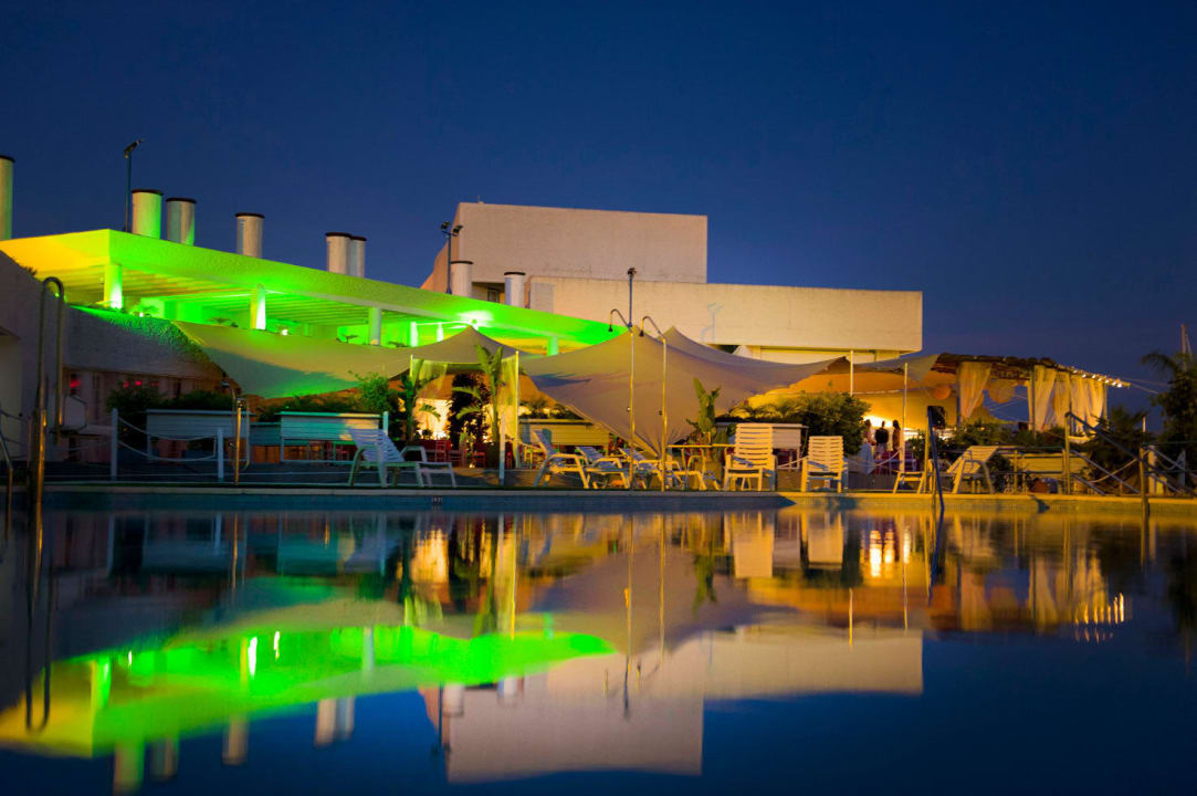 Terraza Piscina Hotel Puerto Sherry