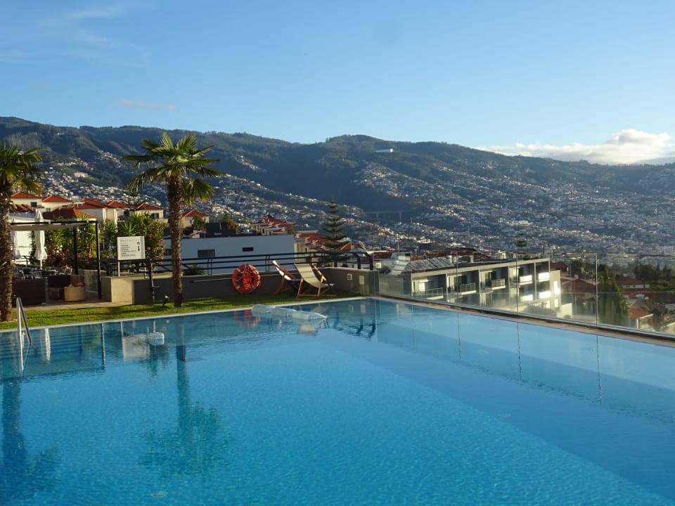 Pool Hotel Madeira Panoramico