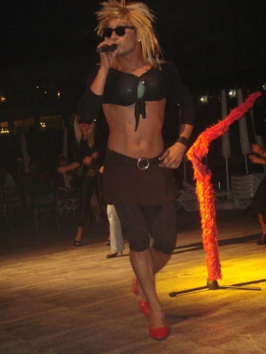 Animation Starcafe Mr. Ati als Tina Turner Trendy Aspendos Beach Hotel
