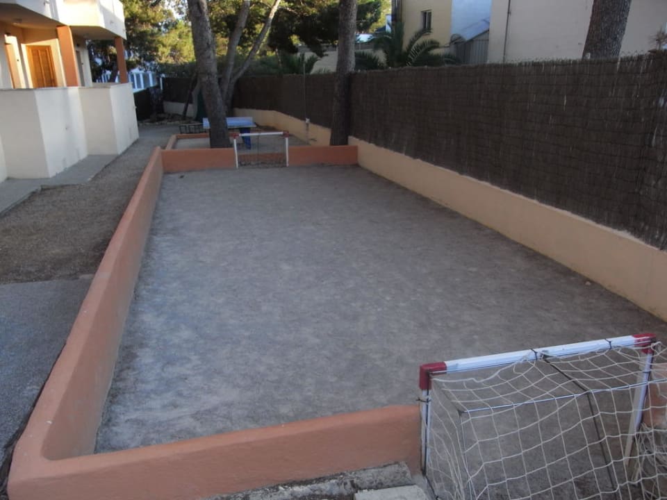 Kleiner Fußballplatz Valentin Somni Hotel & Suites