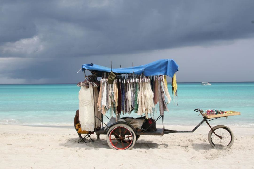 Händler am Strand Sol Hicacos Varadero