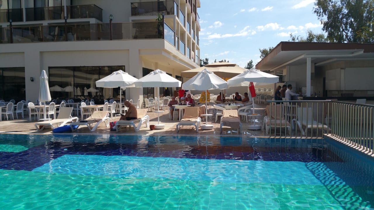 Glamour Hotel  Glamour Resort & Spa