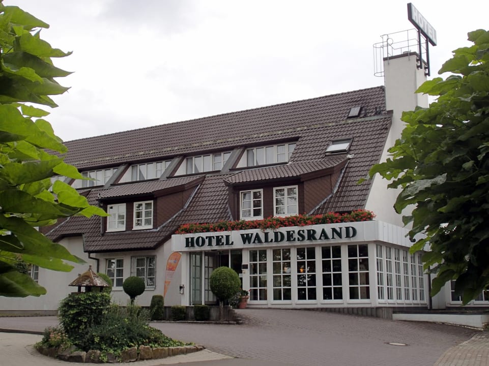Außenansicht Hotel Waldesrand