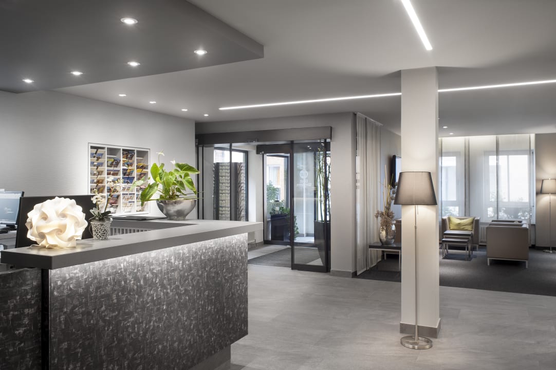 Lobby Best Western Hotel Favorit